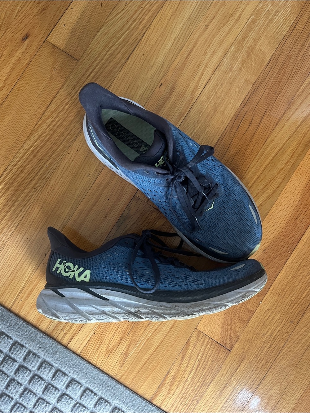 Hoka Clifton 8